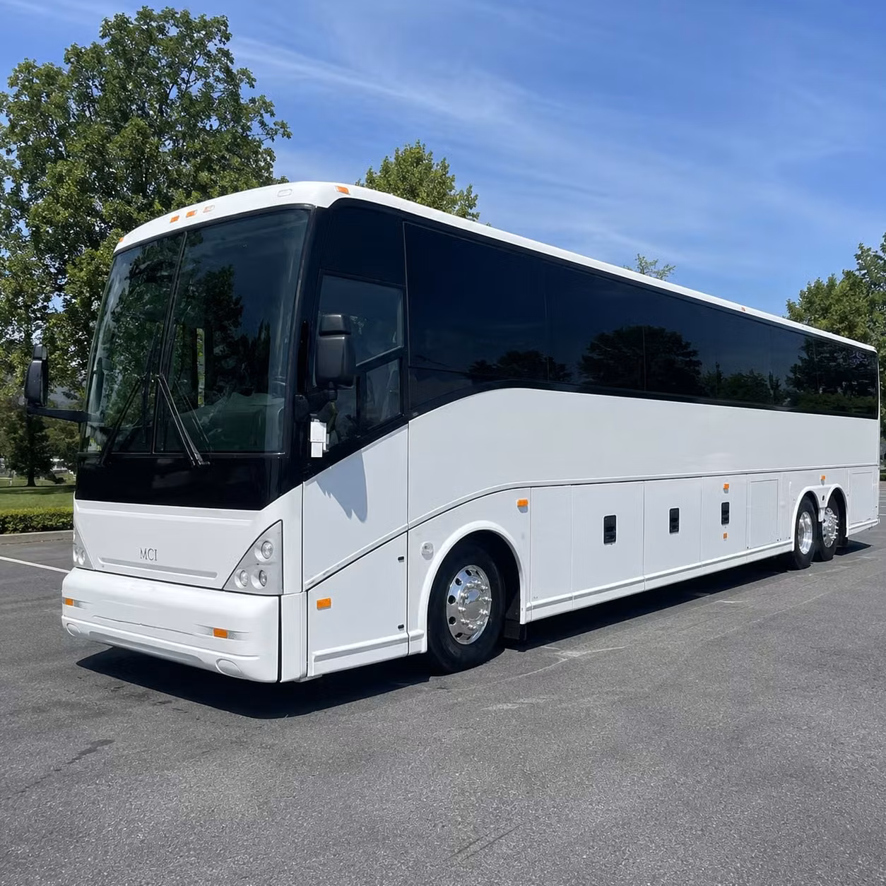 bus rental options for lincoln trips