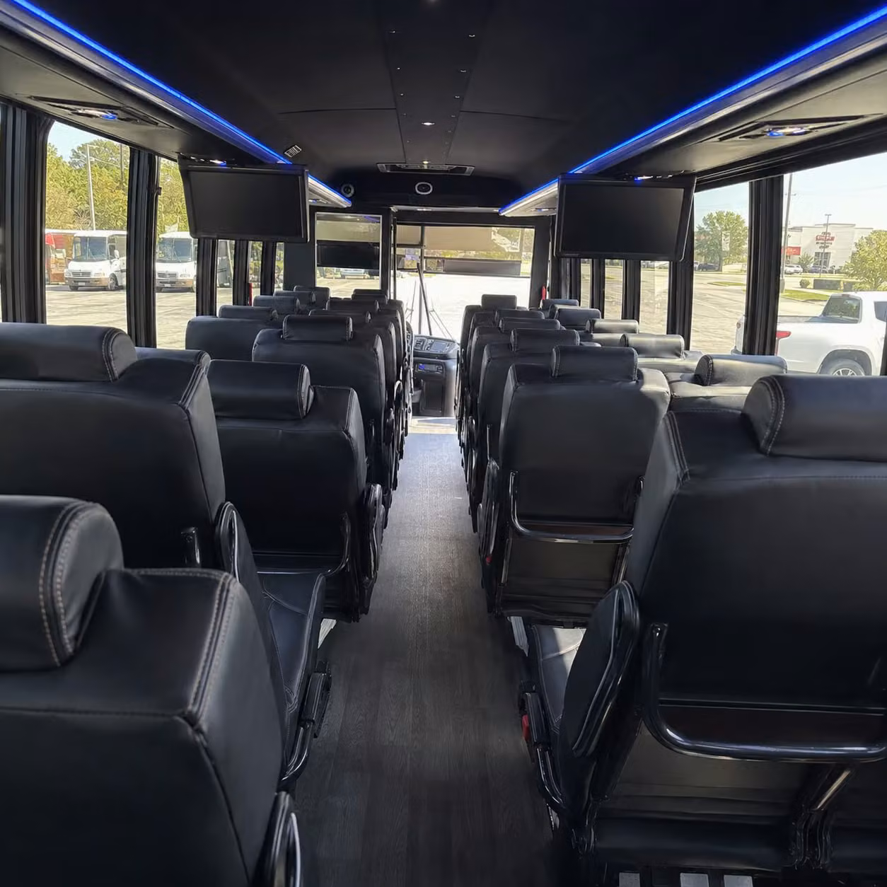 lincoln 18 passenger minibus rental
