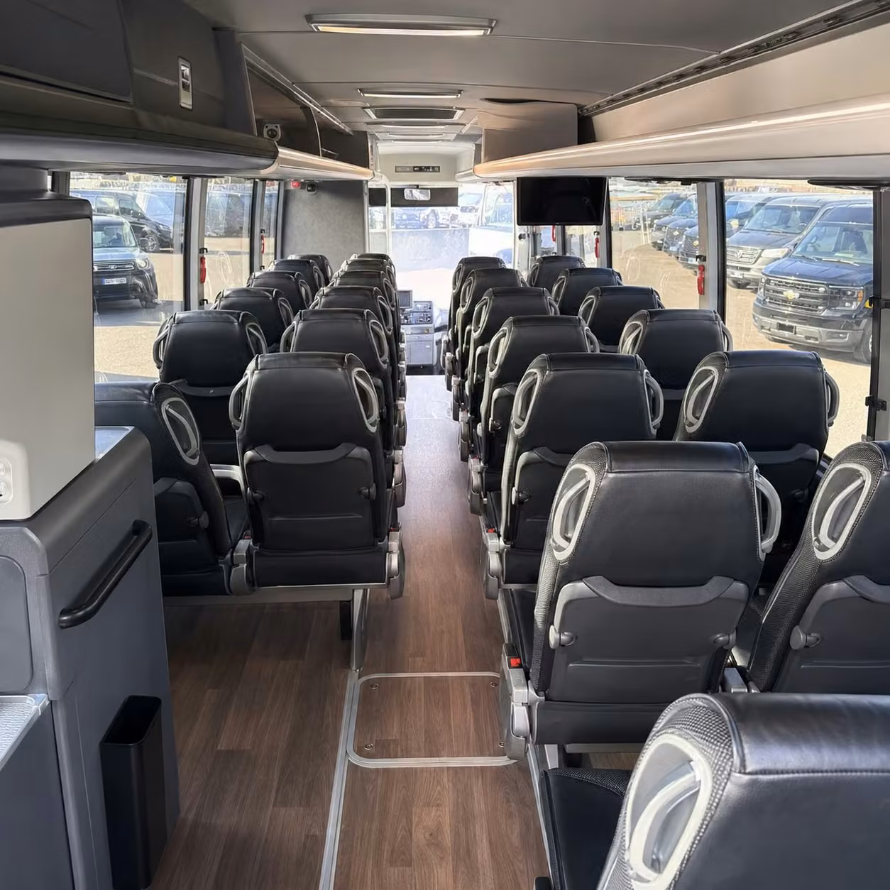 lincoln charter bus inside