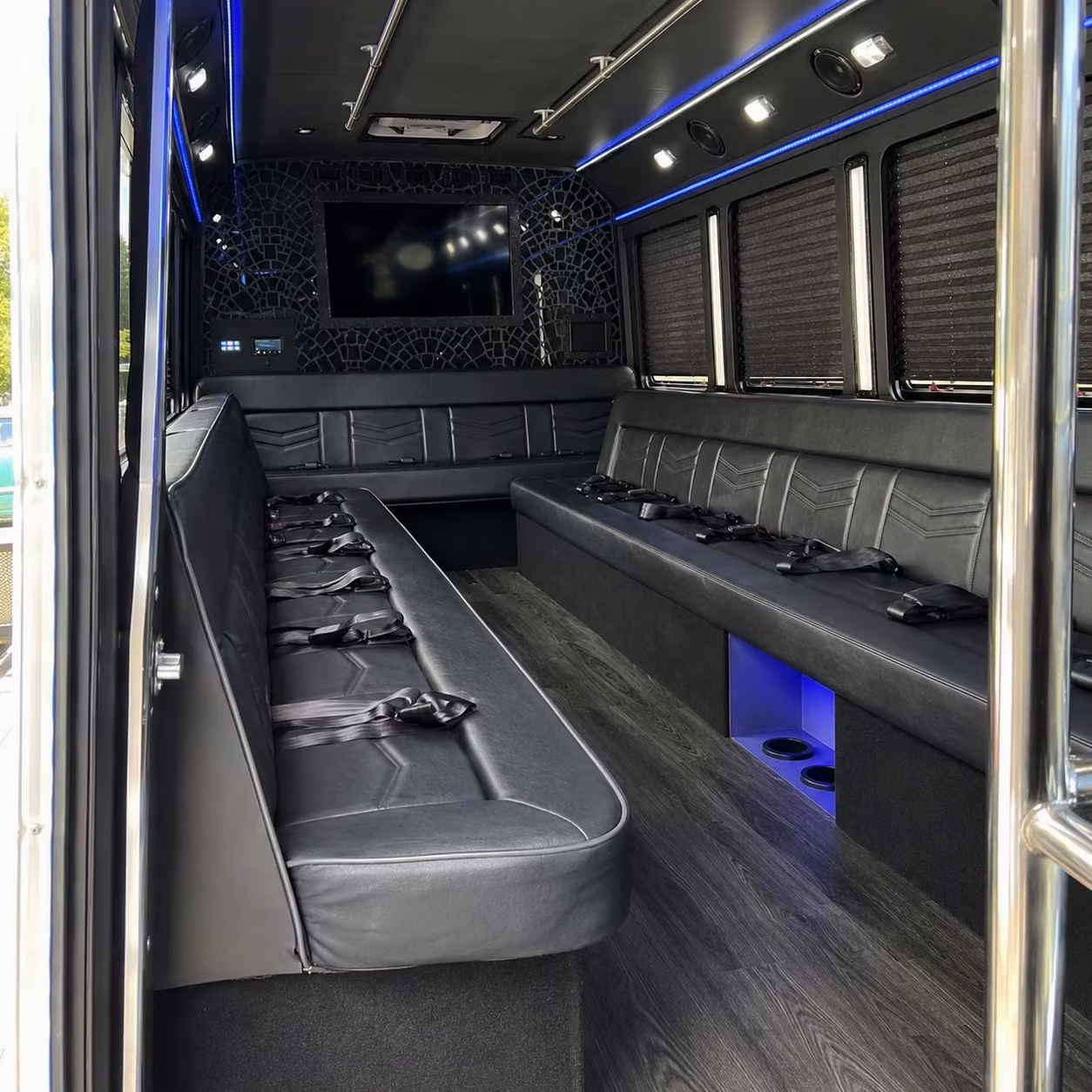 lincoln party bus rental