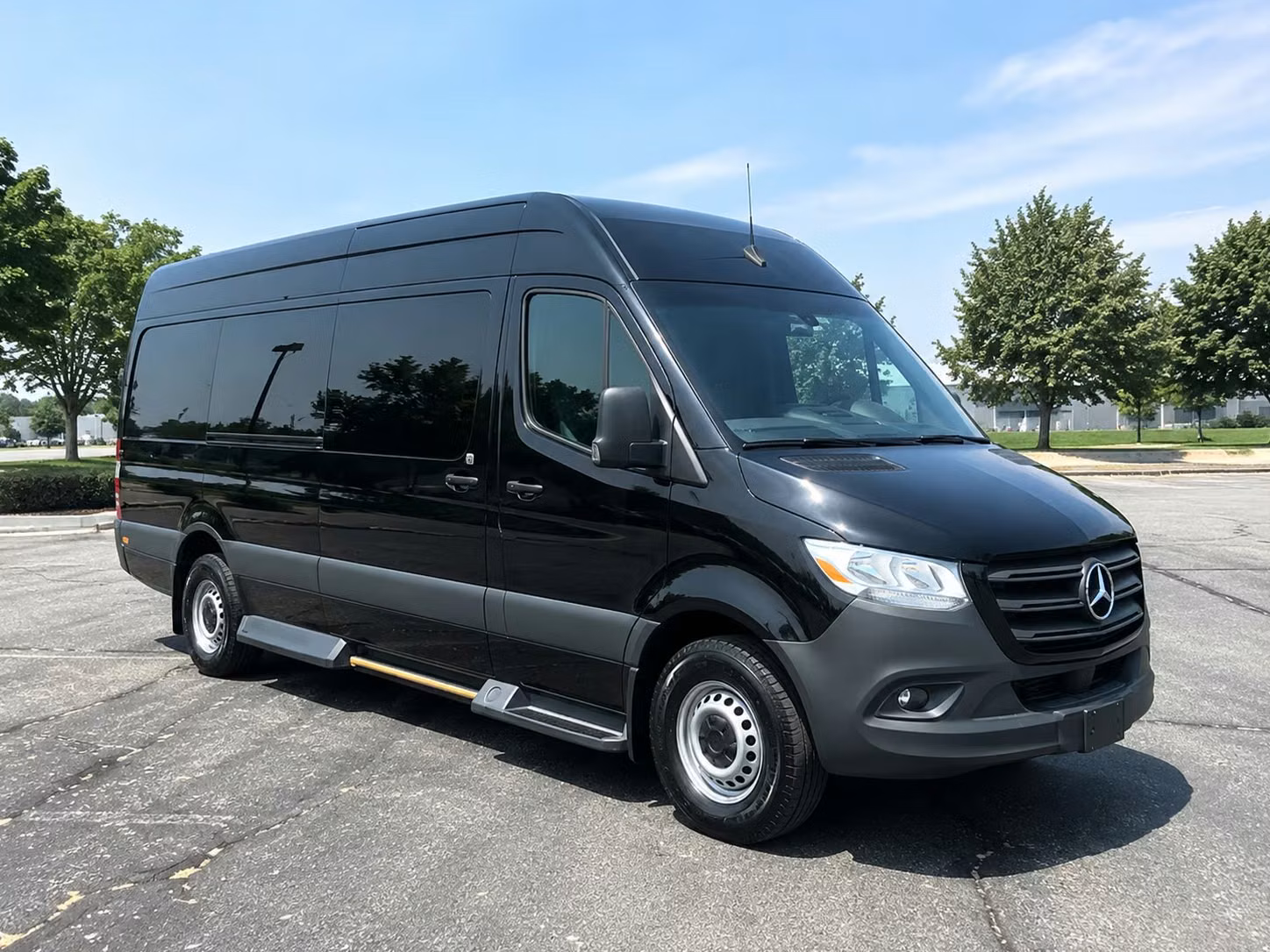 lincoln sports team fan bus rentals