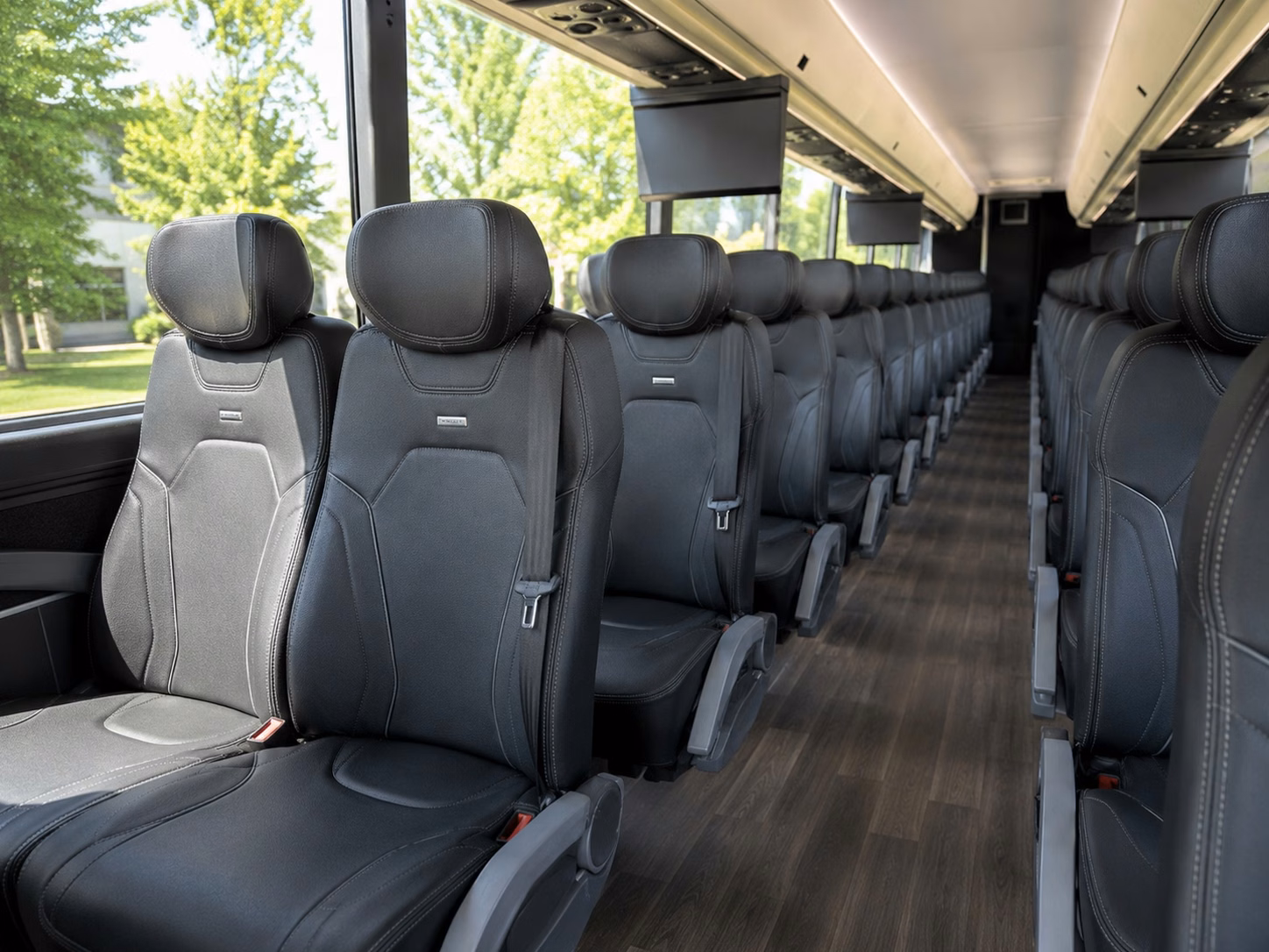 lincoln winery and vineyard wedding transportation