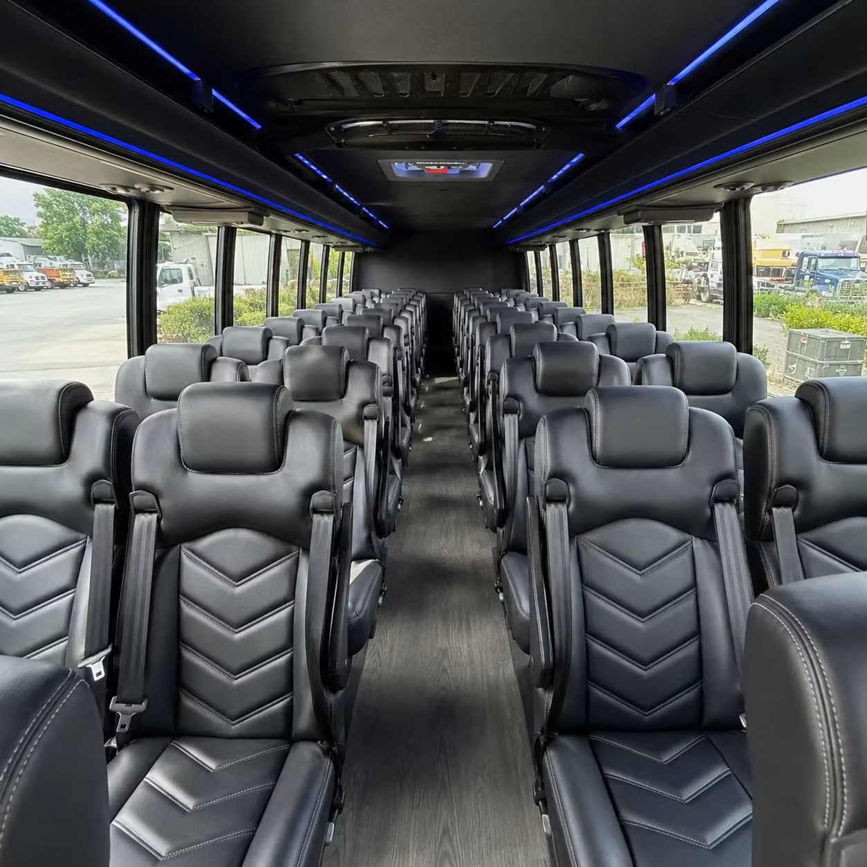 minibus rentals for lincoln science and nature field trips